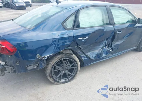 2018 Volkswagen Passat z USA, uszkodzony, nr VIN 1VWAA7A38JC039791